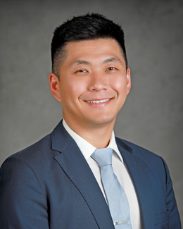  J. David Li, MD