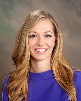 Headshot of Leslee Aun, NP